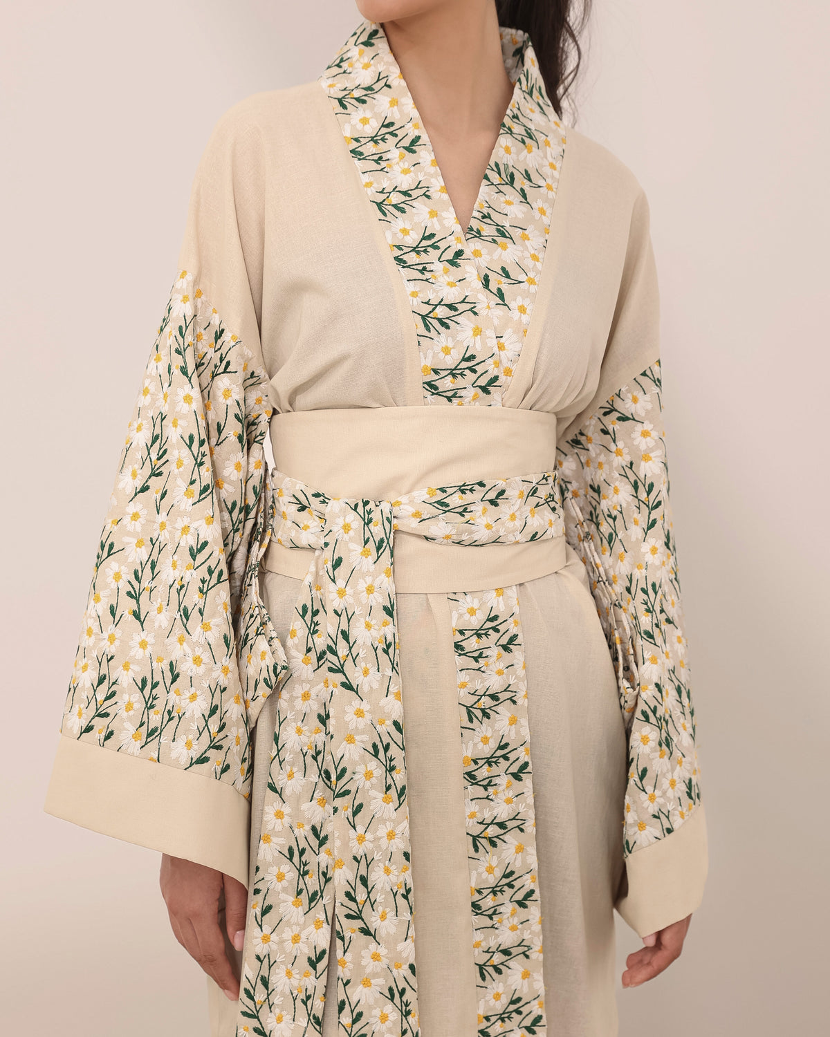 Kimono style linen abaya with daisy embroidered flowers