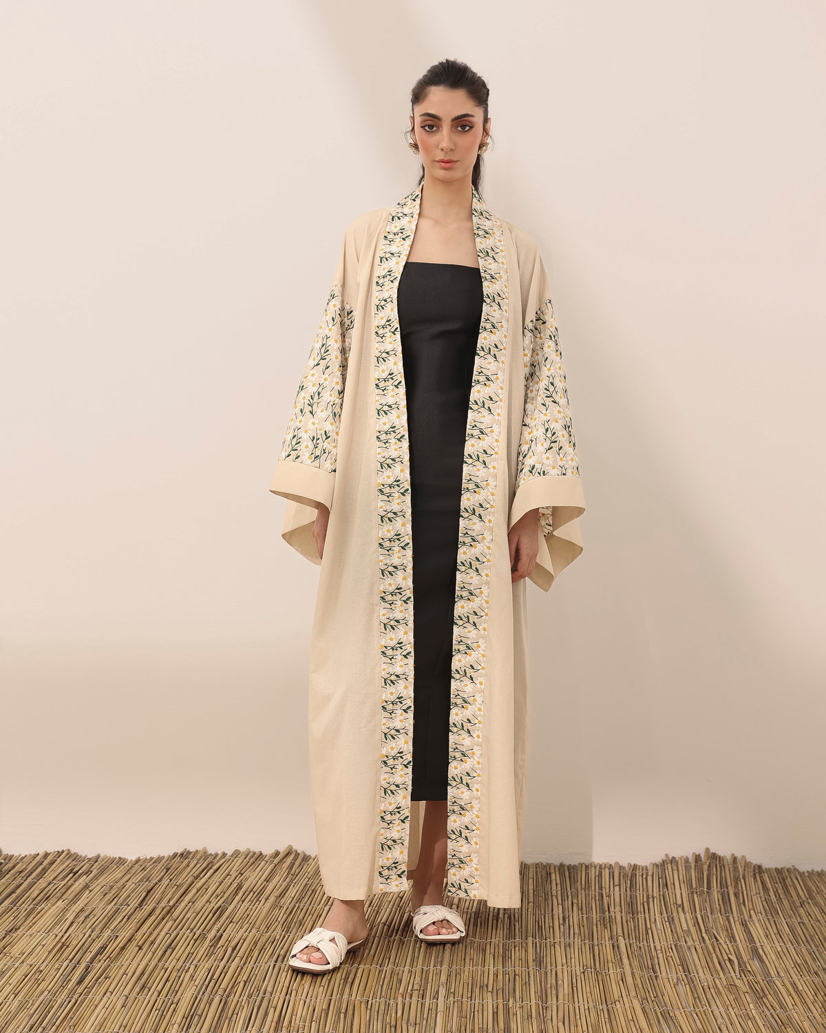 Kimono style linen abaya with daisy embroidered flowers