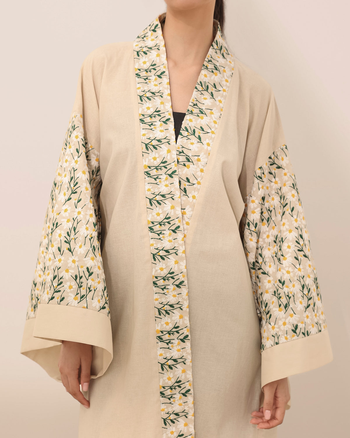 Kimono style linen abaya with daisy embroidered flowers