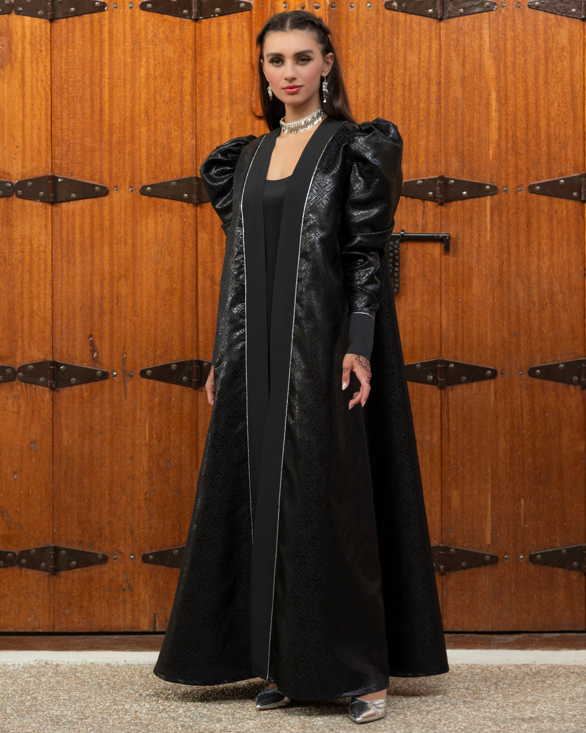 Puffed fitted sleeve abaya The Anonymous Label Puffed fitted sleeve abaya The Anonymous Label