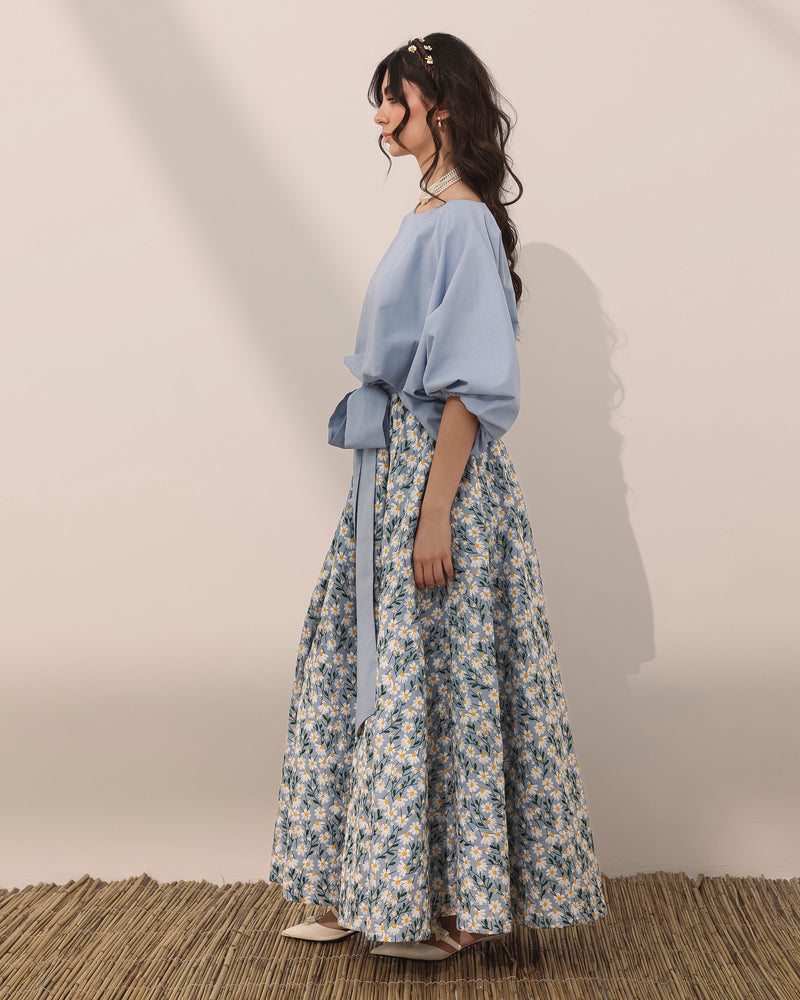 Printed linen gathered skirt in embroidered daisy flowers with belt