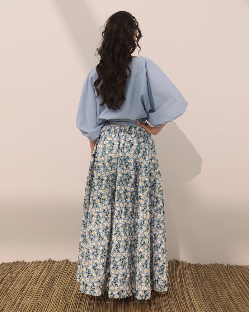 Printed linen gathered skirt in embroidered daisy flowers with belt
