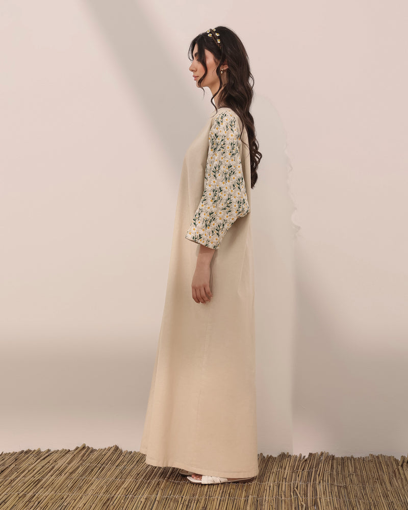 Linen kaftan w/ raglan embroidered daisy flowers on sleeves