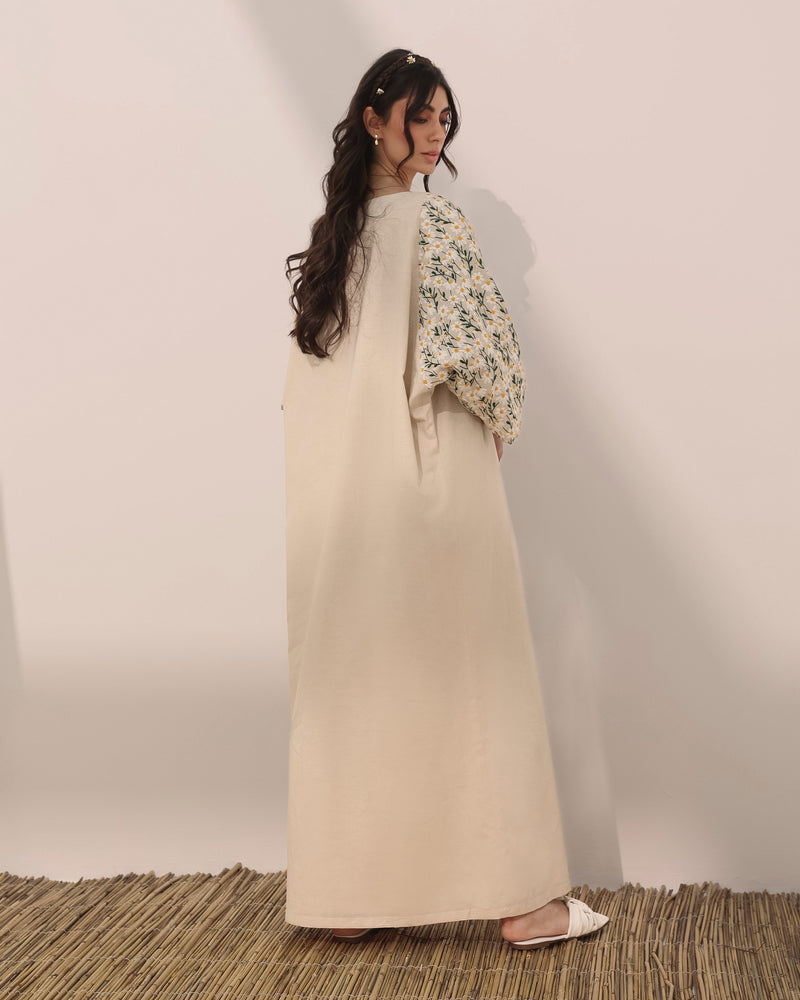 Linen kaftan w/ raglan embroidered daisy flowers on sleeves