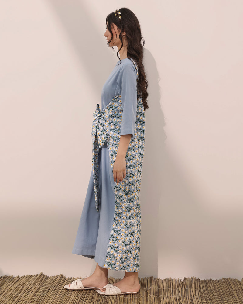 Wrap around linen kaftan with embroidered daisy flowers