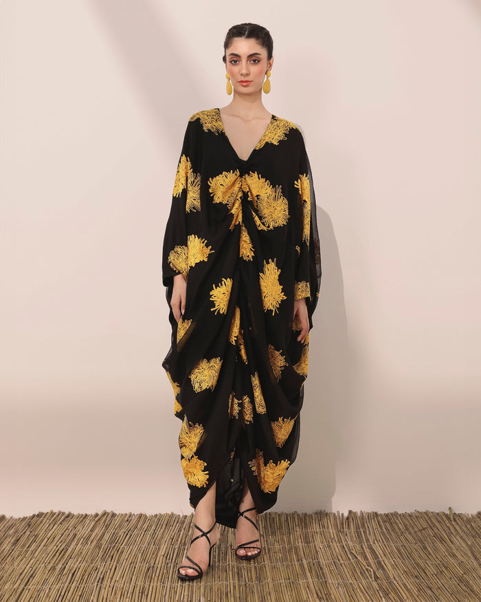 Mariposa kaftan w/ middle gathering in wrinkled chiffon and mums flower print