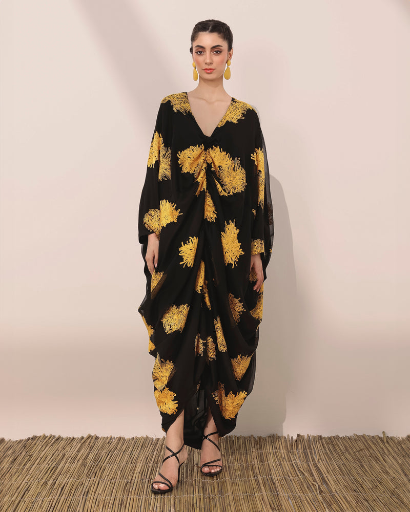 Mariposa kaftan w/ middle gathering in wrinkled chiffon and mums flower print