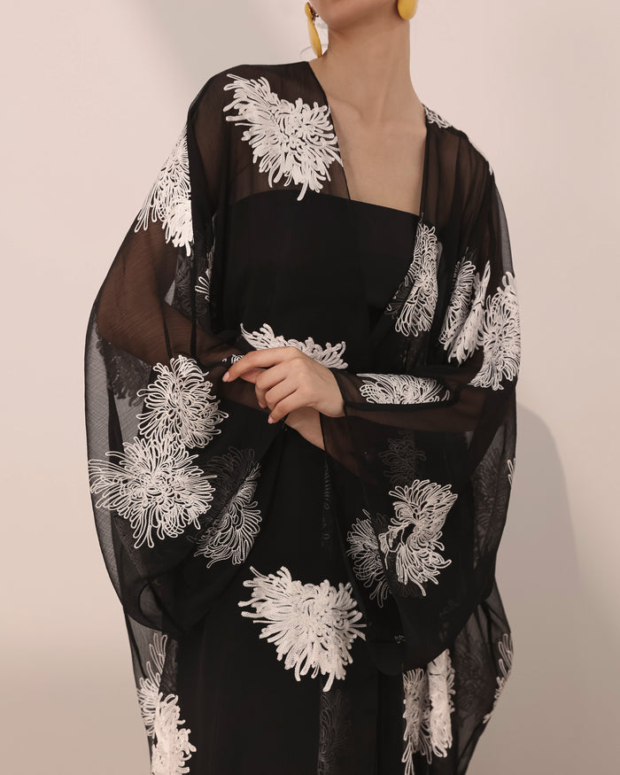 Mums flower printed wrinkled chiffon T cut abaya