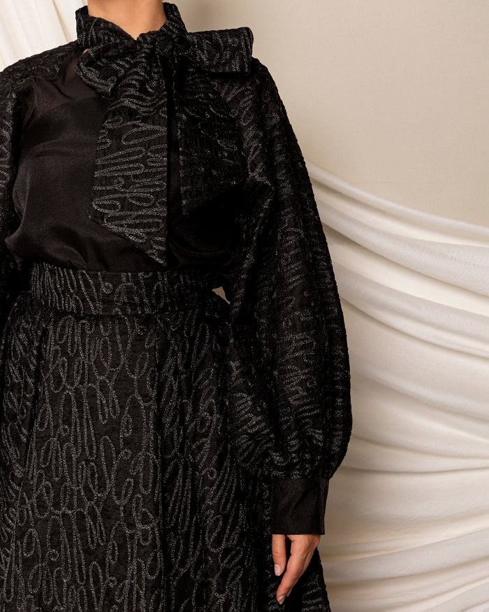 Long sleeve organza with lace and bow neck