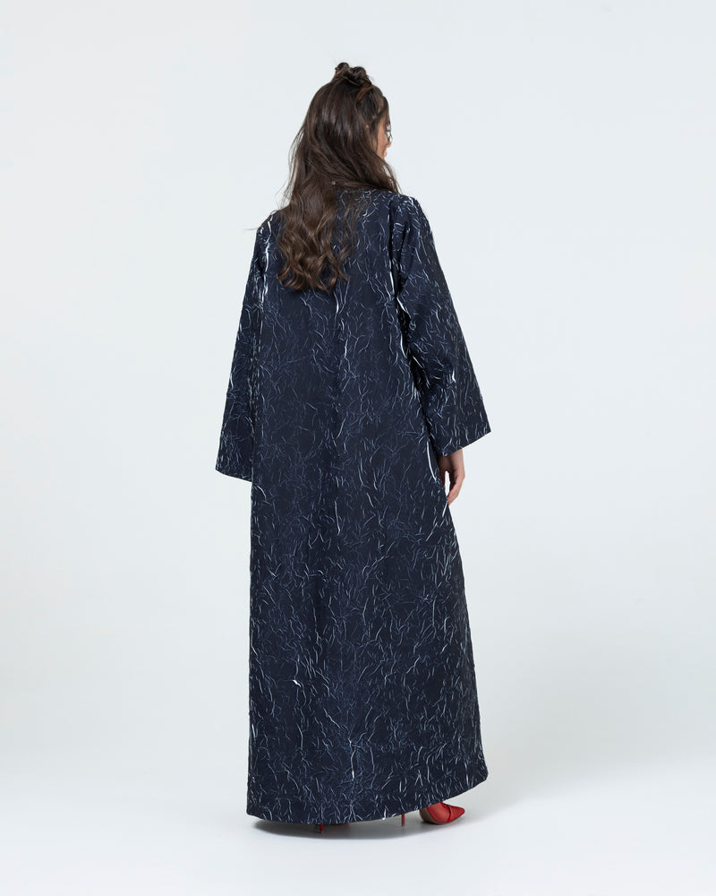 Classic abaya in two toned crushed fabric