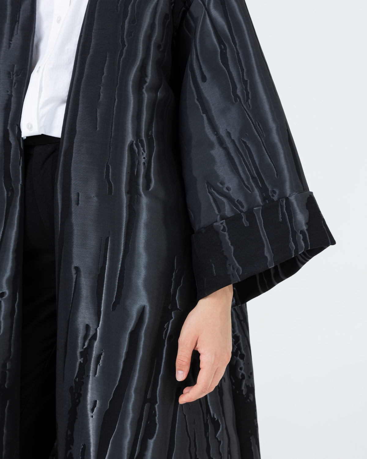 Soft jacquard with silver metallic branches with folded cuff classic abaya