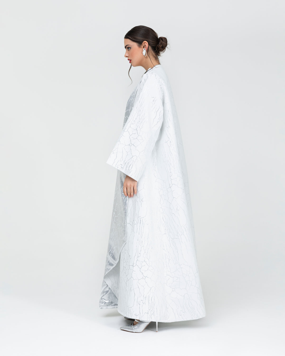 Soft jacquard with metallic silver branches with large, folded lapel classic abaya