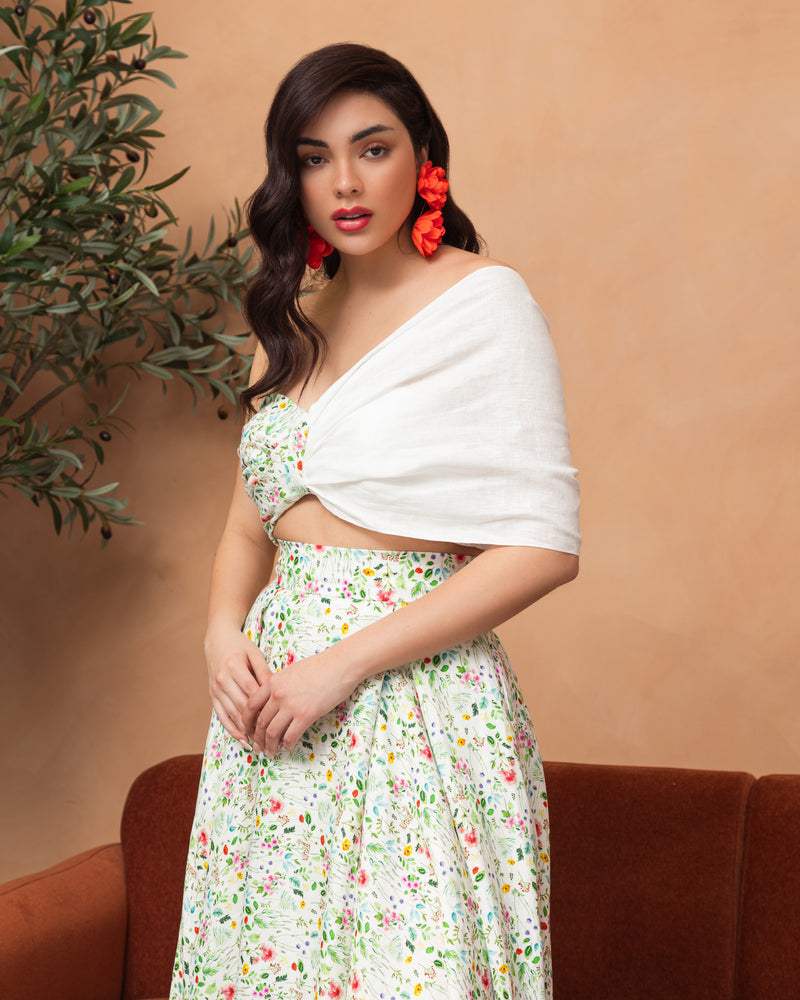 Cropped linen top with one sided gathered sleeved