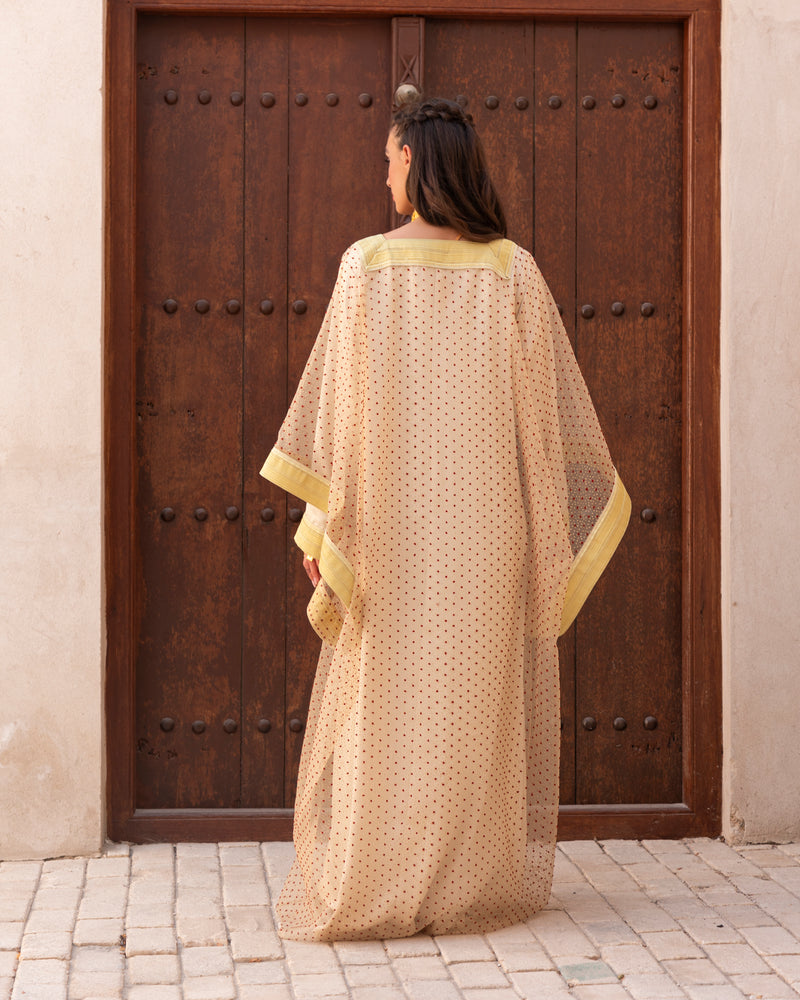 Dotted organza thoub with classic neckline connected with silk satin jalabiya